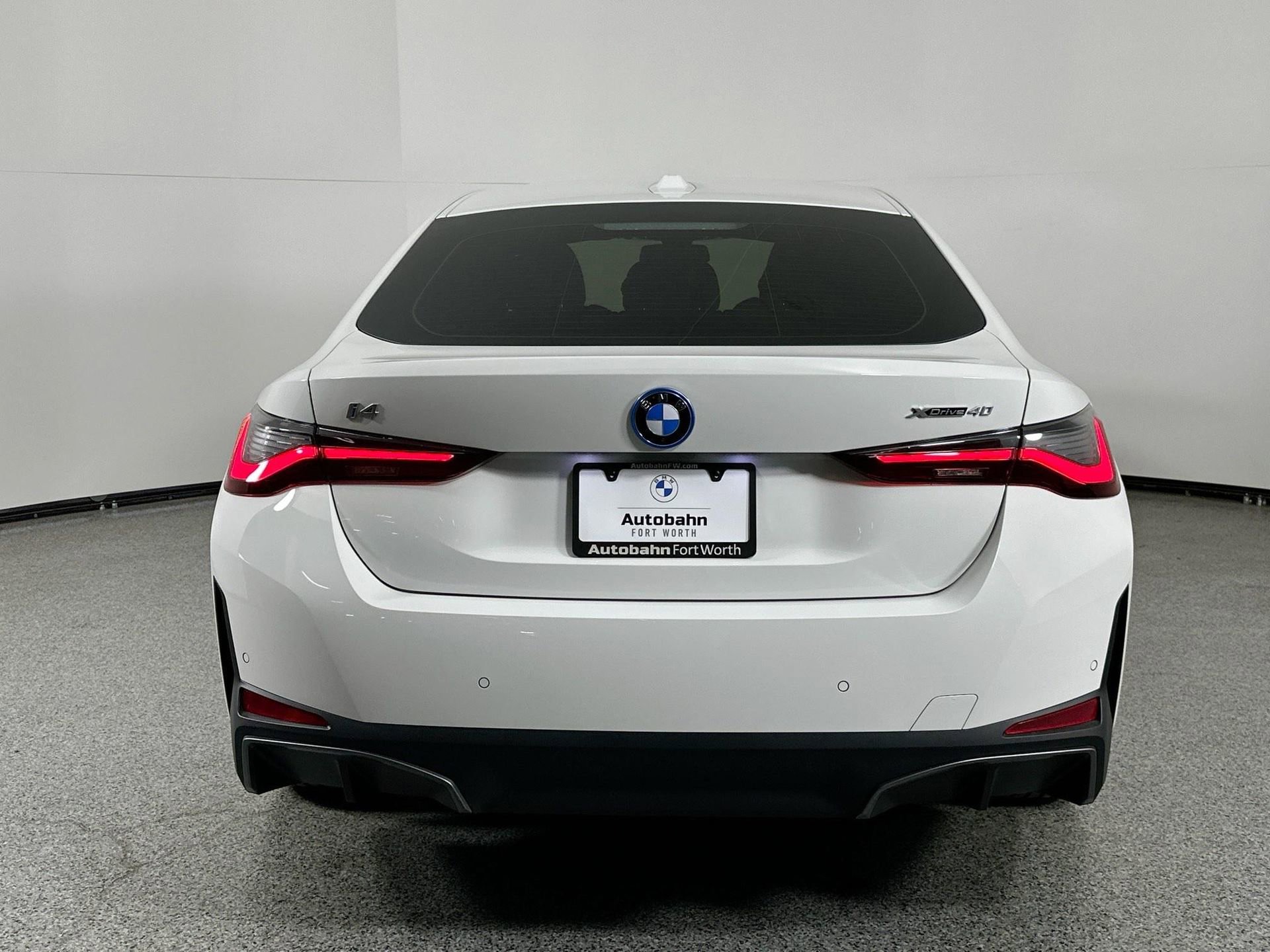 Used 2025 BMW i4 xDrive40i w/ Parking Assistance Package image 6