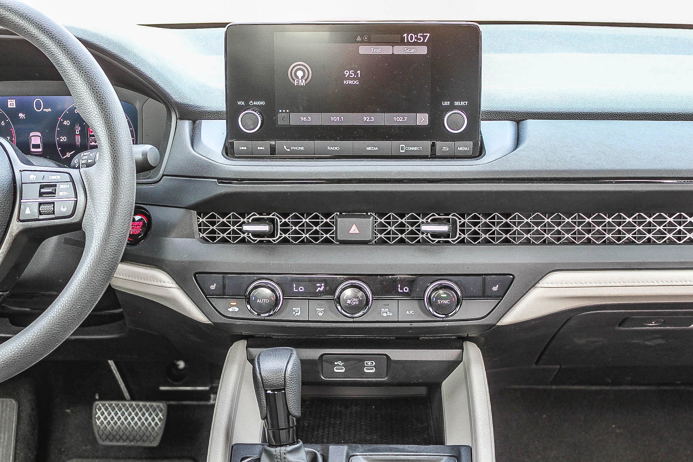 Used 2025 Honda Accord SE image 15