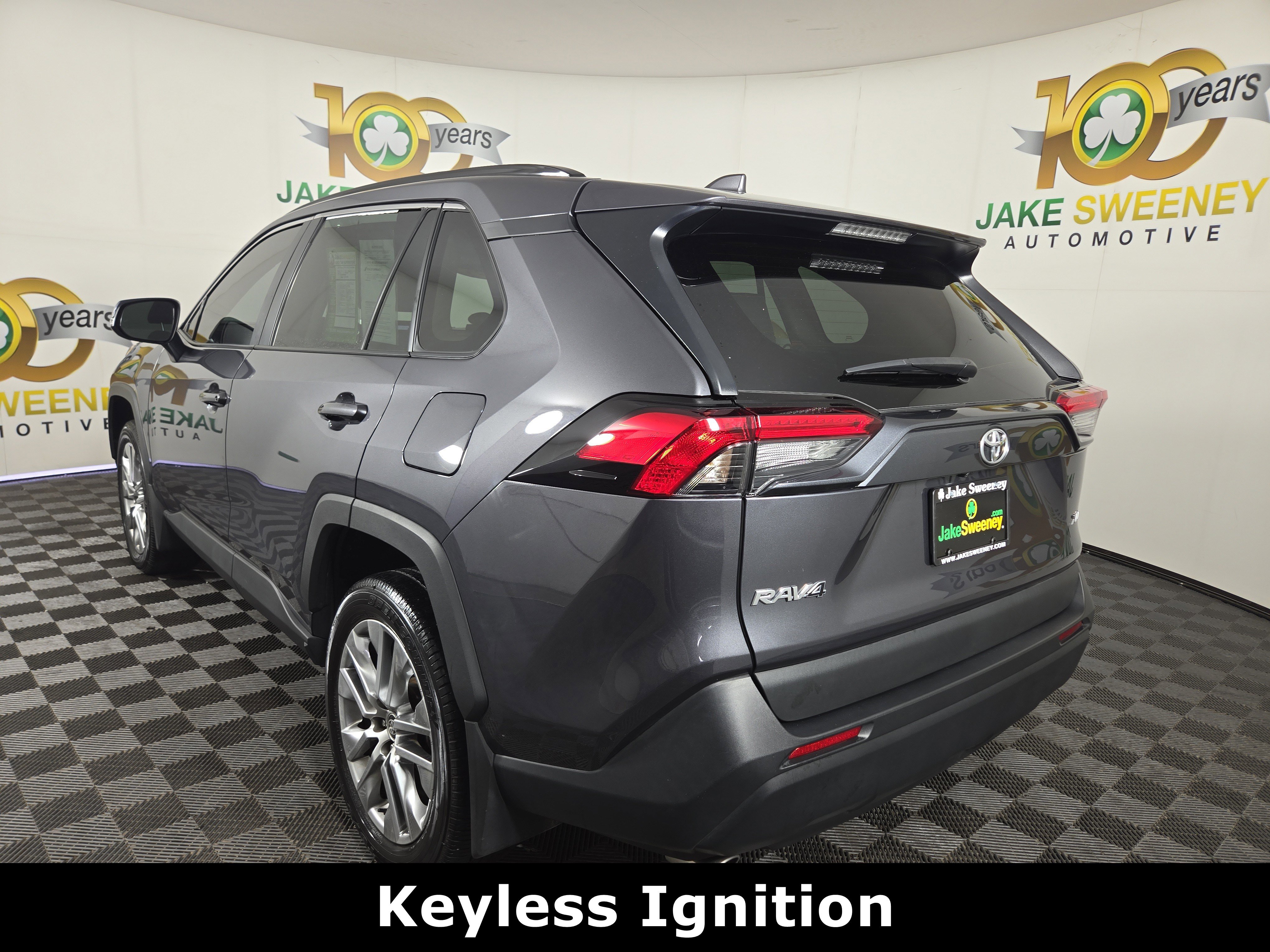 Used 2024 Toyota RAV4 XLE Premium image 6