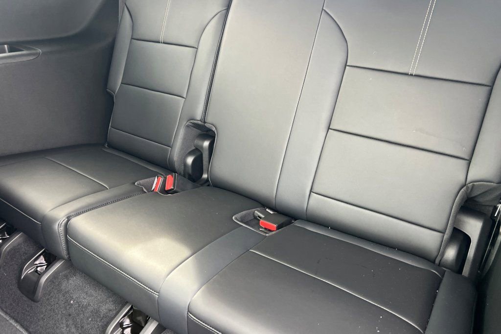 New 2026 GMC Acadia Elevation w/ Black Edition image 12