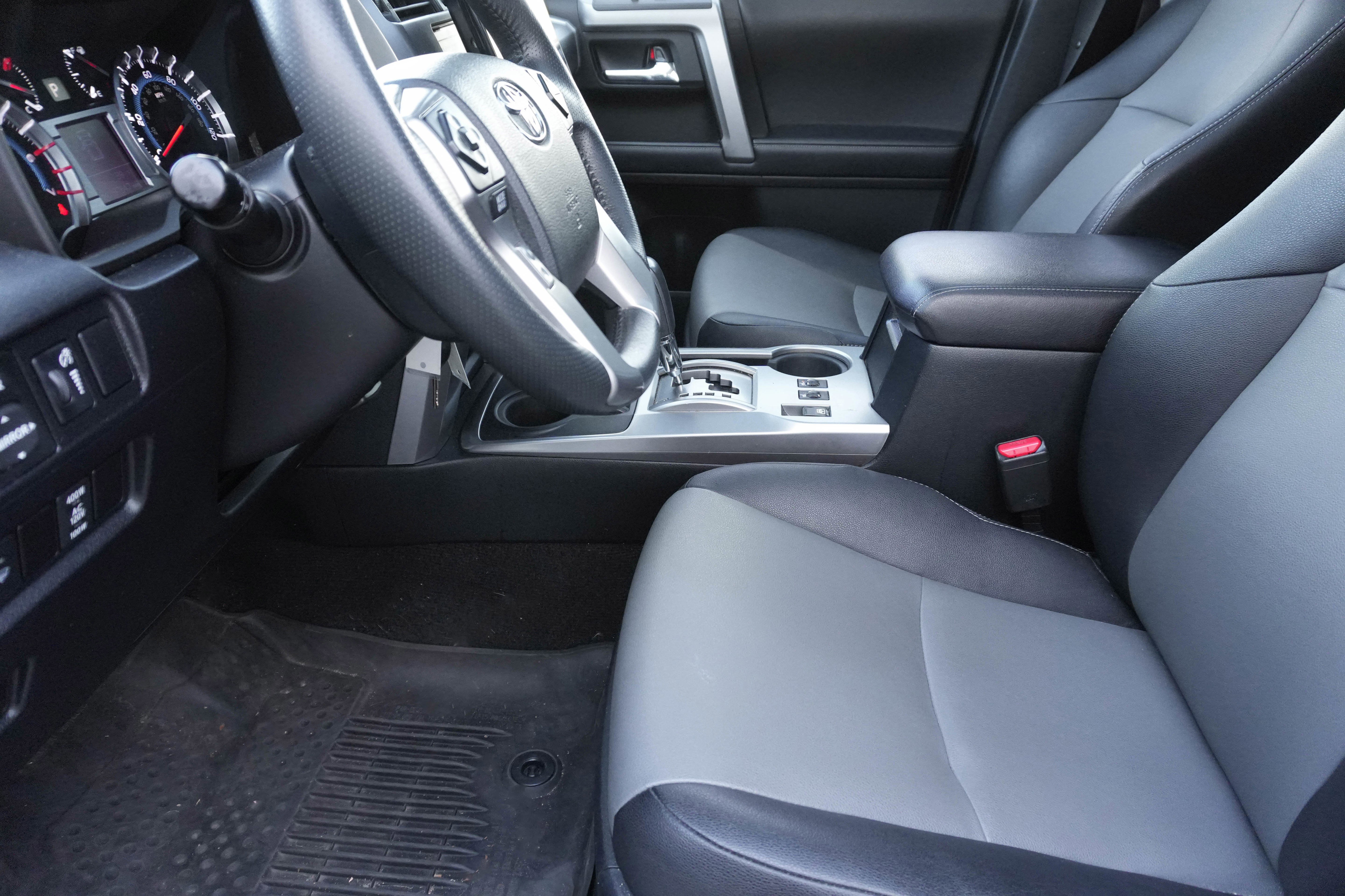 Used 2018 Toyota 4Runner SR5 Premium image 8