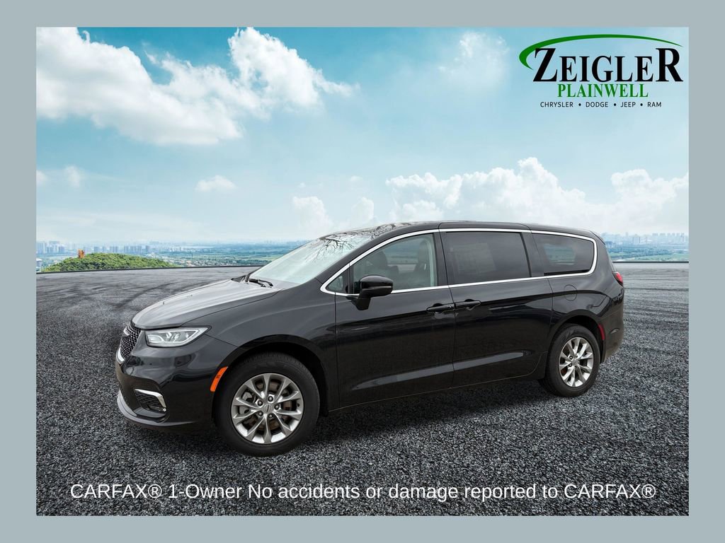 Used 2023 Chrysler Pacifica Touring-L
