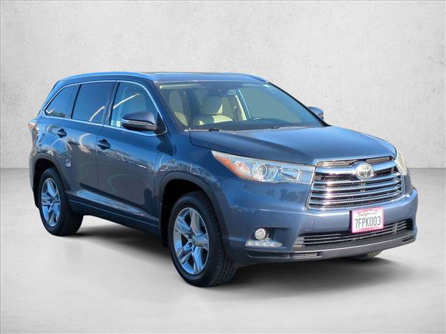 Used 2014 Toyota Highlander Limited Platinum video 3