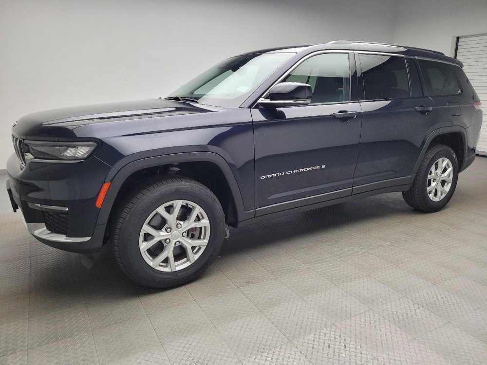 Used 2023 Jeep Grand Cherokee L Limited AWD/4WD image 2