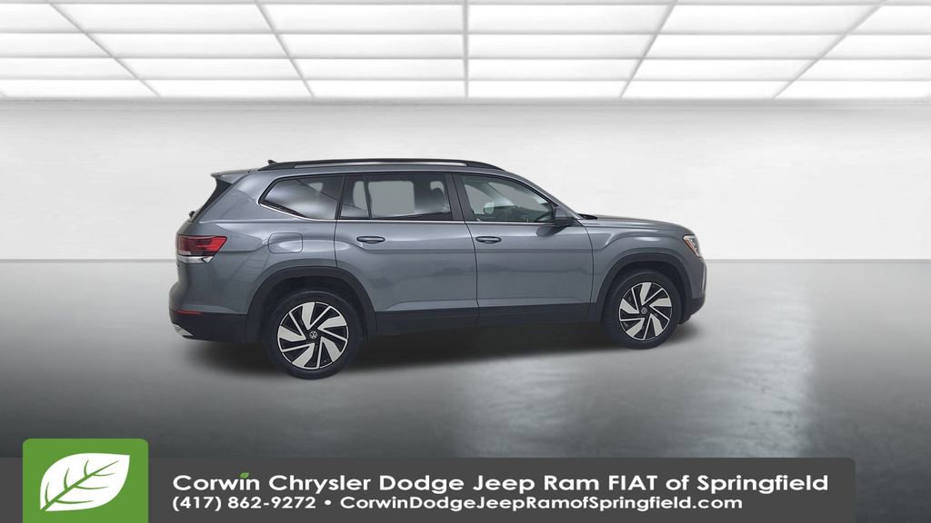 Used 2025 Volkswagen Atlas SE image 16