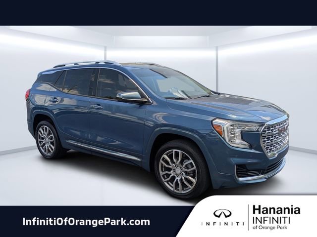 Used 2024 GMC Terrain Denali w/ Denali Premium Package image 1
