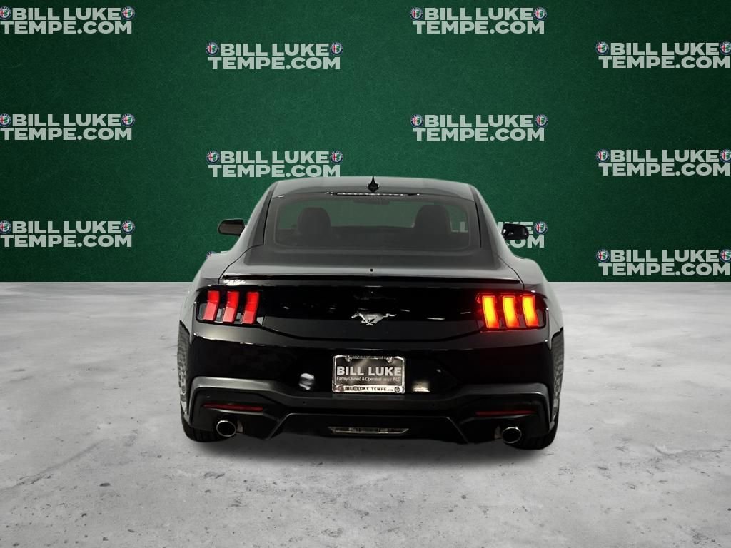 Used 2025 Ford Mustang Premium image 7