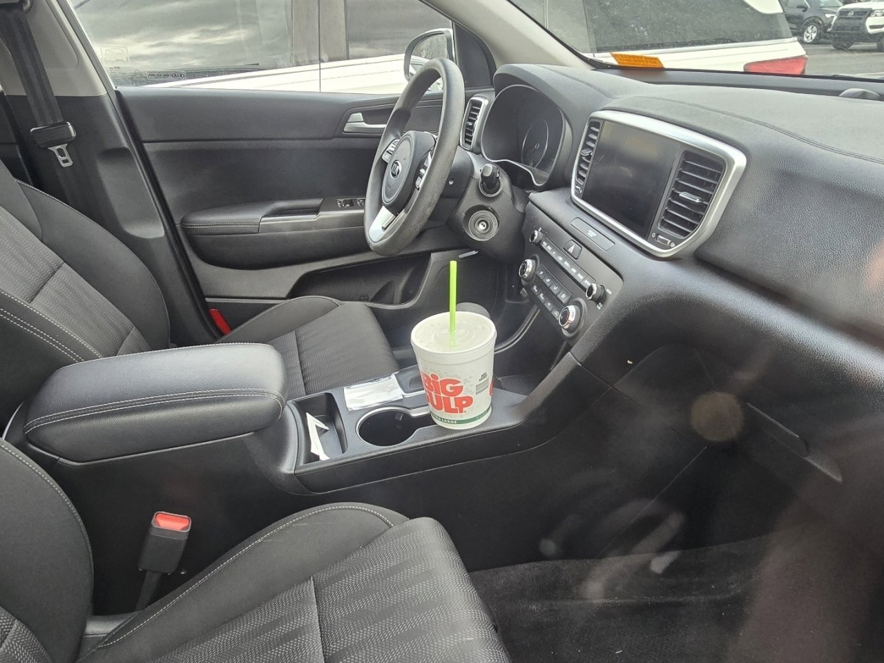 Used 2022 Kia Sportage LX image 14