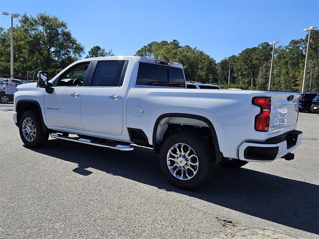 New 2026 Chevrolet Silverado 3500 LT w/ Z71 Chrome Sport Edition image 7