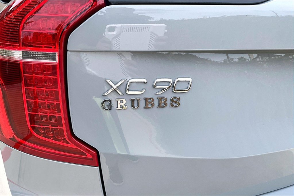 Used 2025 Volvo XC90 B5 Ultra AWD/4WD image 44