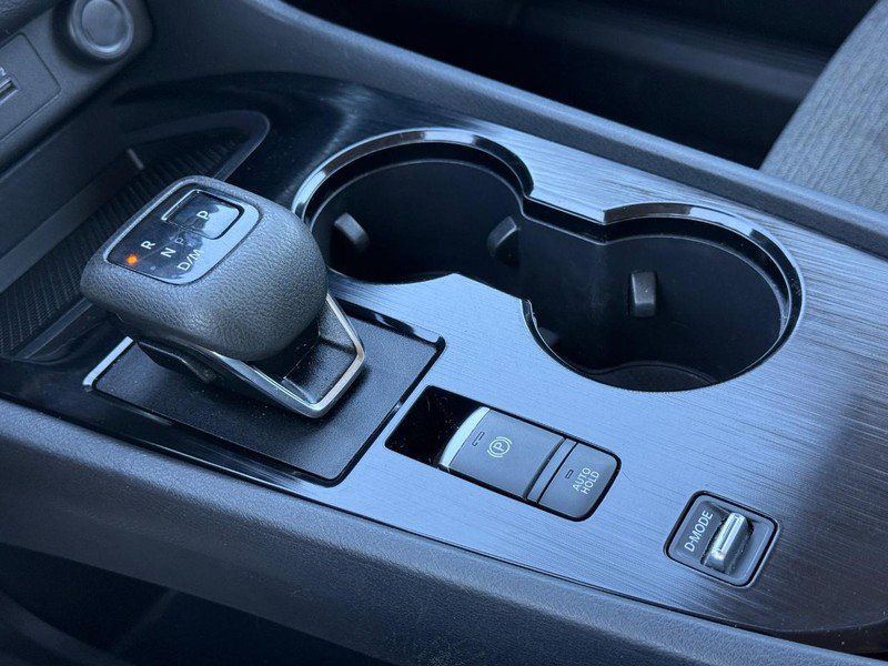 Used 2022 Nissan Rogue S image 18