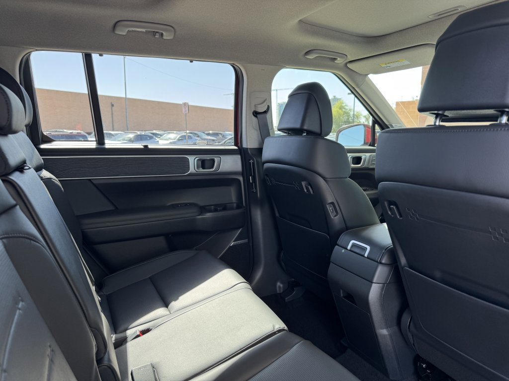 Used 2024 Hyundai Santa Fe Limited image 43