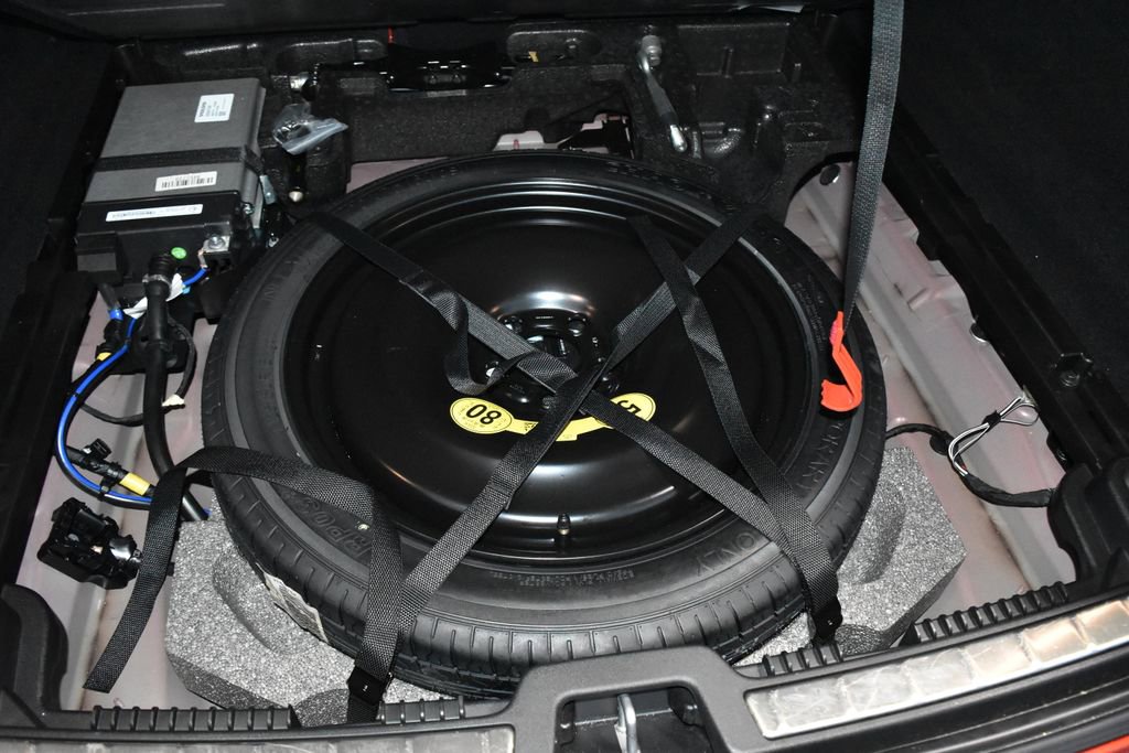 Used 2022 Volvo XC60 B5 Momentum image 31