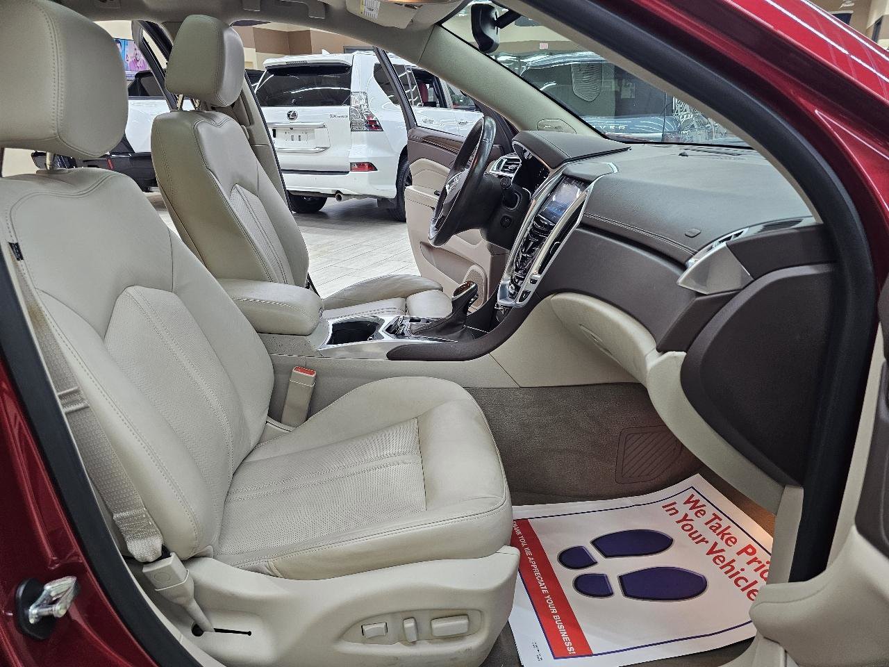 Used 2015 Cadillac SRX Premium w/ Driver Assist Package image 21