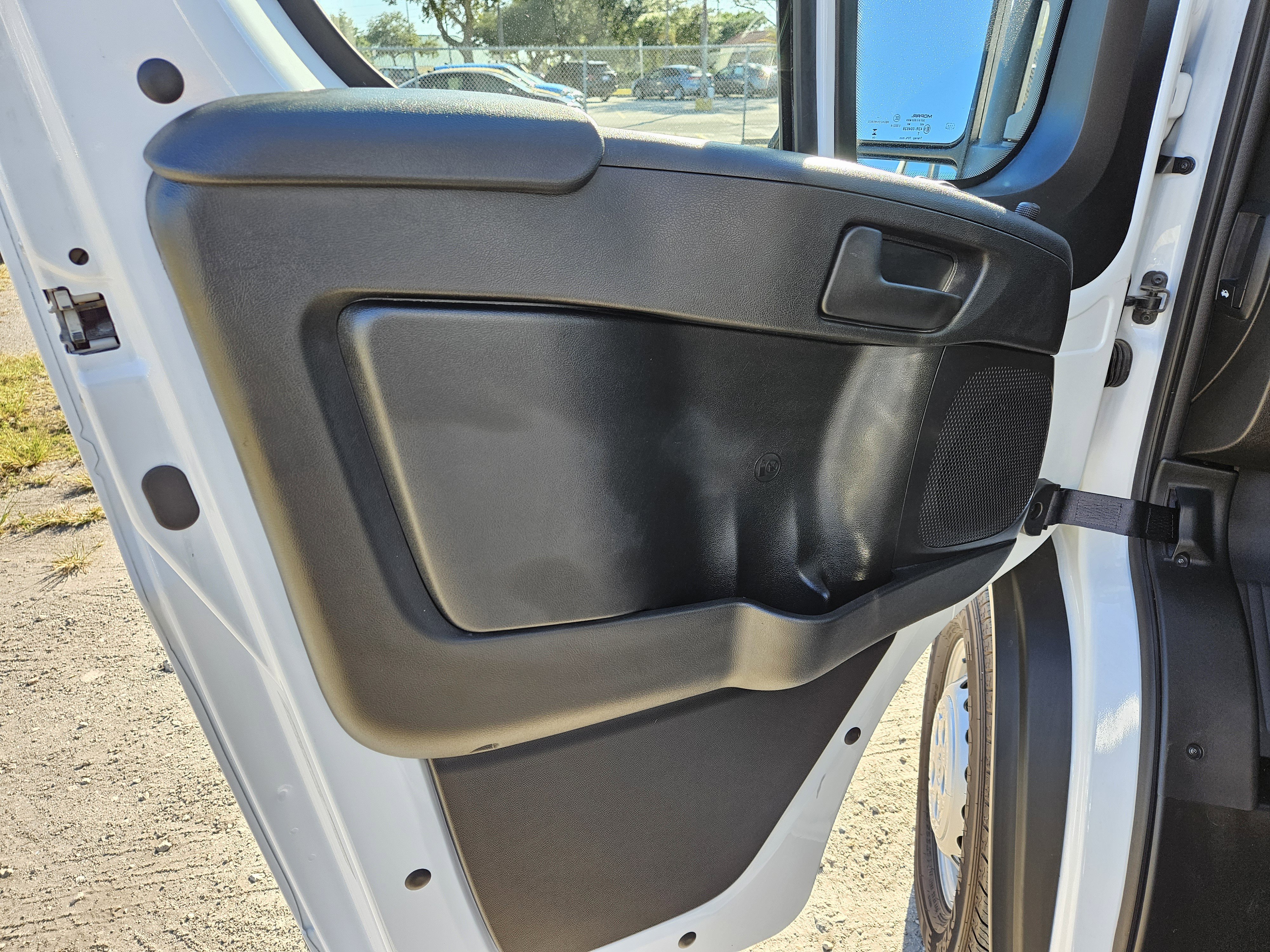 Used 2024 RAM ProMaster 3500 w/ Delivery Van Package image 10