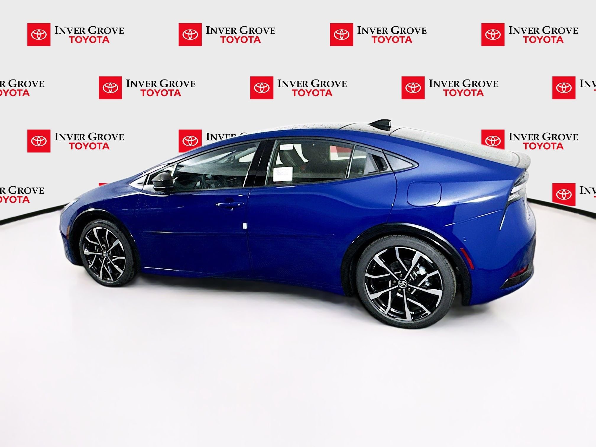New 2026 Toyota Prius Plug-In Hybrid FWD image 7