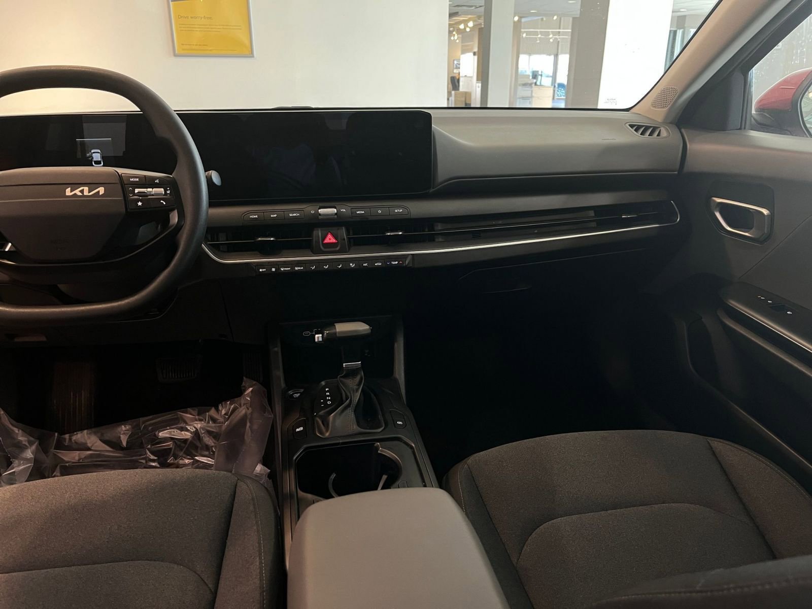 Used 2025 Kia K4 LXS image 34