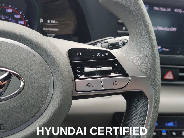 Certified 2023 Hyundai Elantra SEL FWD image 15