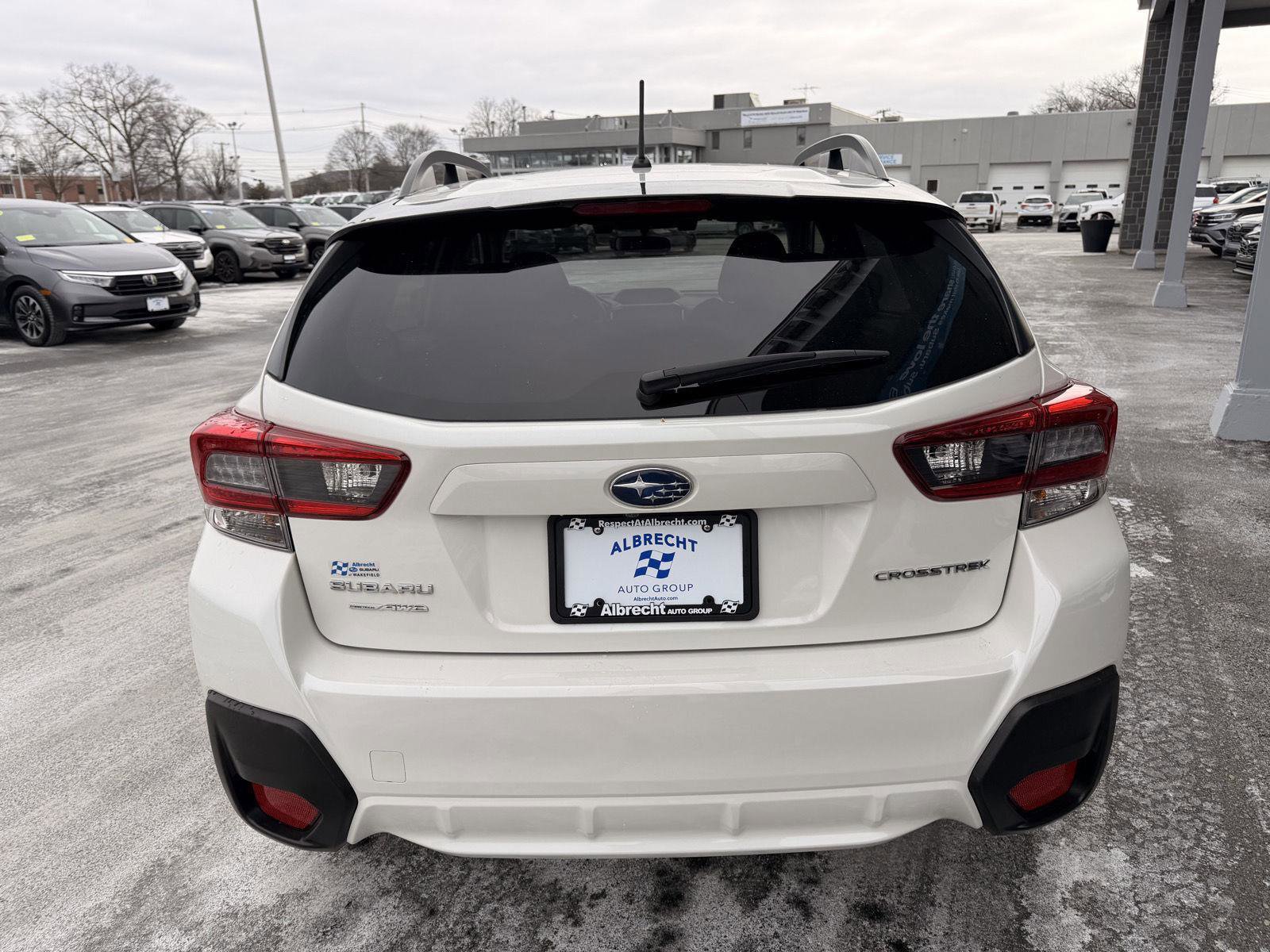 Certified 2023 Subaru Crosstrek 2.0i image 4