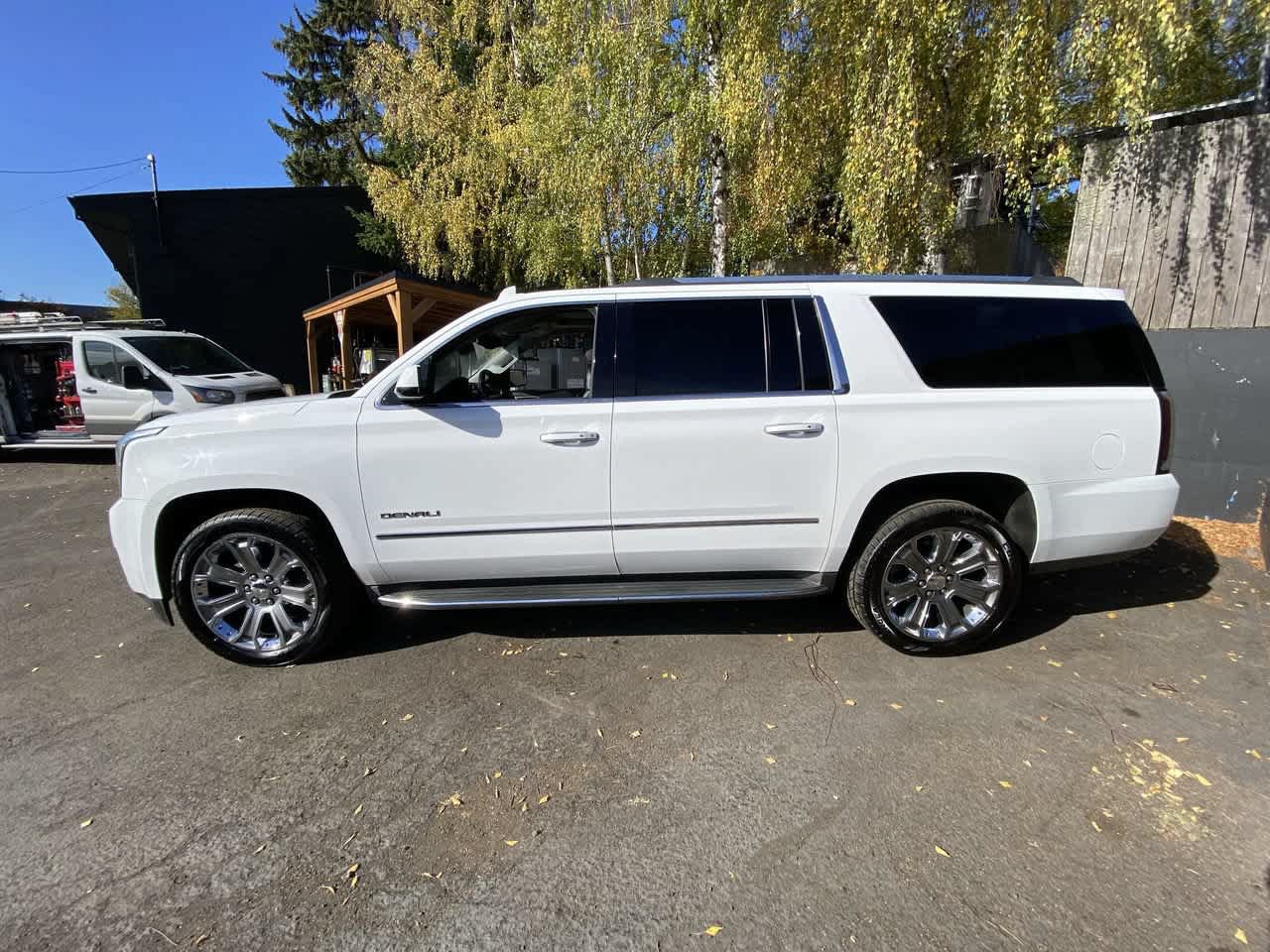 Used 2016 GMC Yukon XL Denali w/ Open Road Package AWD/4WD image 3