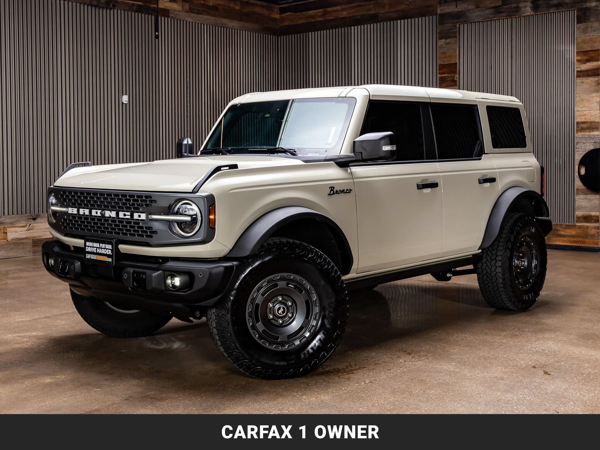 Used 2025 Ford Bronco Badlands AWD/4WD image 4