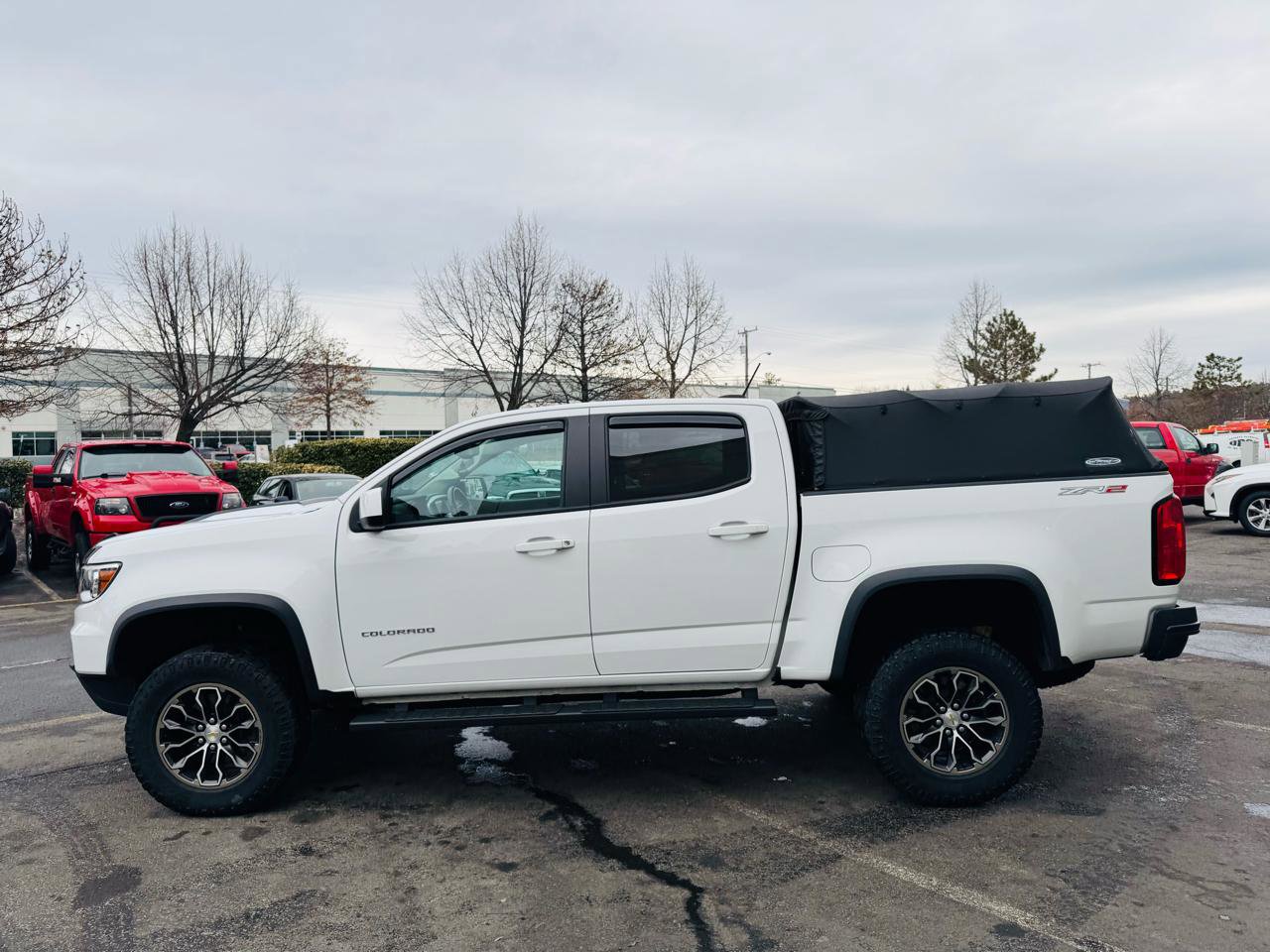 Used 2022 Chevrolet Colorado ZR2 image 9