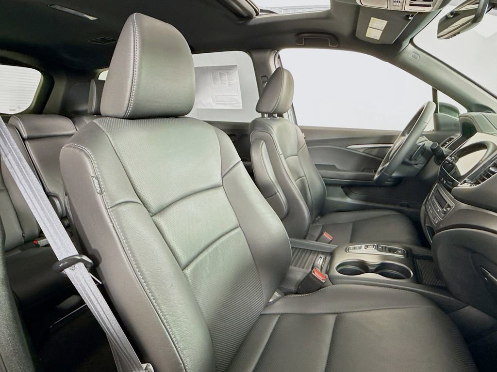 Certified 2023 Honda Passport EX-L image 37