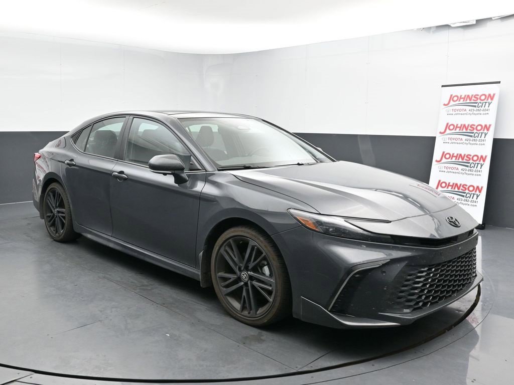 Used 2025 Toyota Camry XSE image 2