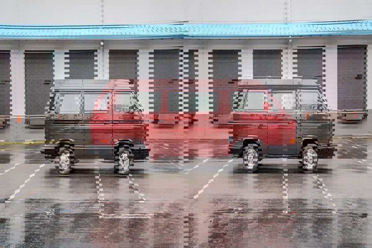 Used 1990 Volkswagen Vanagon GL image 2