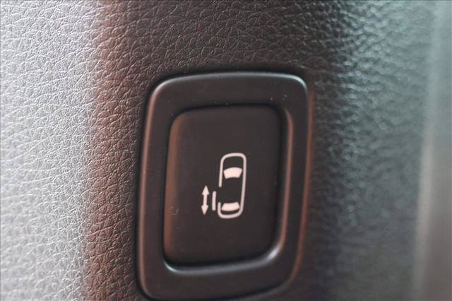 Used 2023 Kia Carnival SX FWD image 21