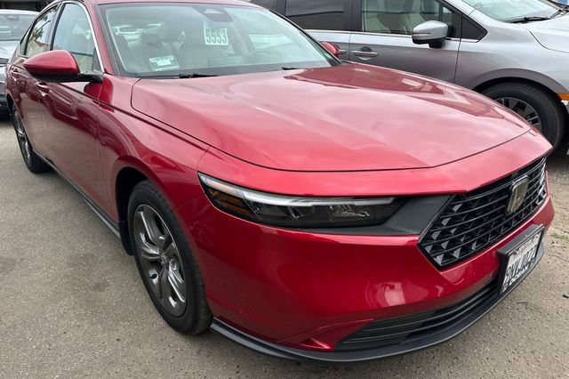 Used 2024 Honda Accord EX image 2