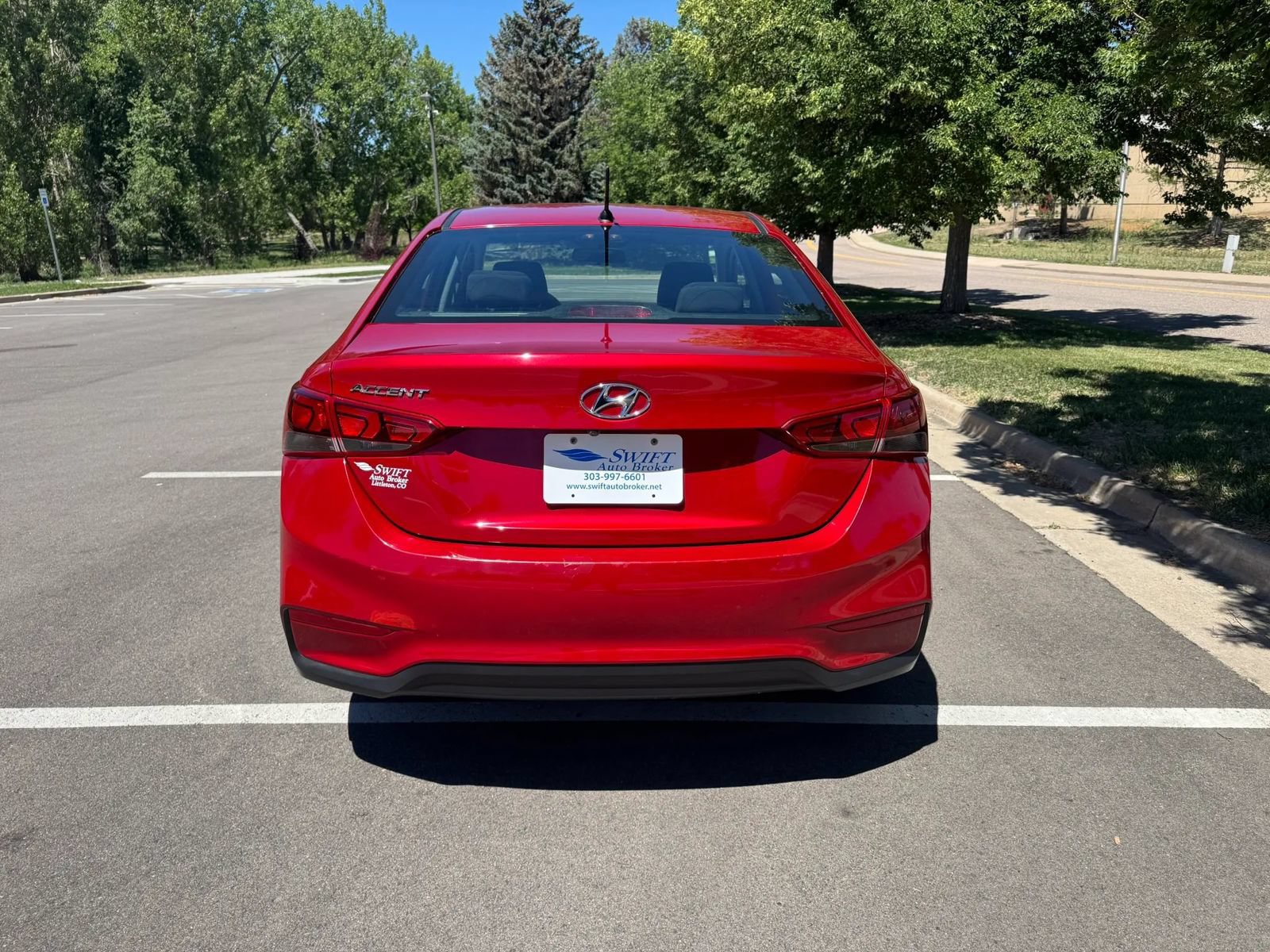 Used 2021 Hyundai Accent SE FWD image 3