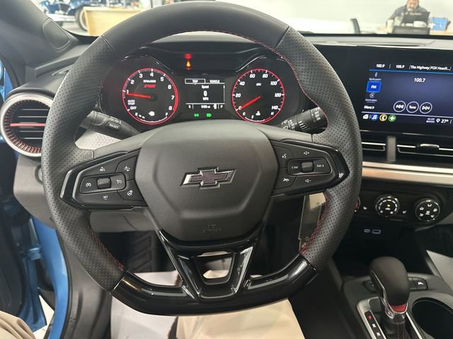 Certified 2025 Chevrolet Trax RS w/ Driver Confidence Package image 14