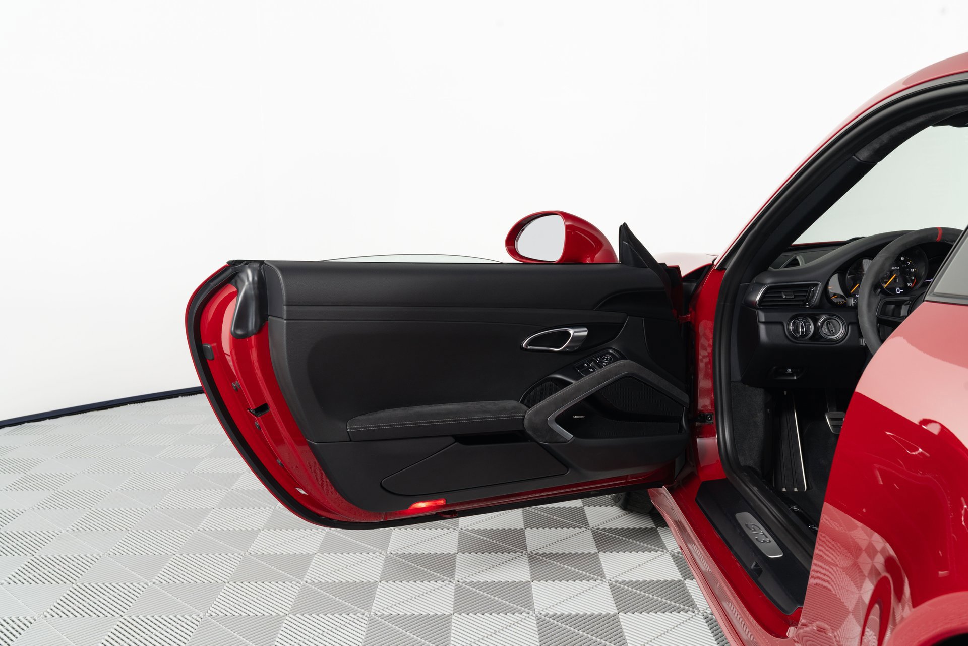 Used 2018 Porsche 911 GT3 w/ Sport Chrono Package image 9