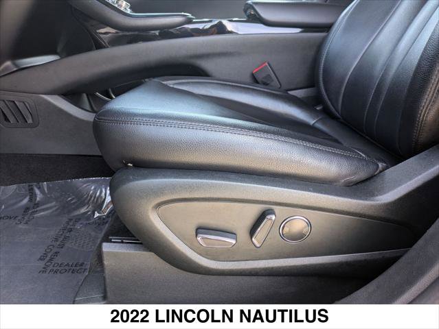 Certified 2022 Lincoln Nautilus FWD w/ Premium Package image 23