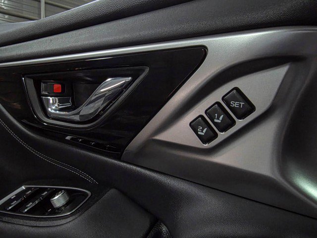 Used 2020 Subaru Legacy Limited w/ Popular Package #3 AWD/4WD image 30