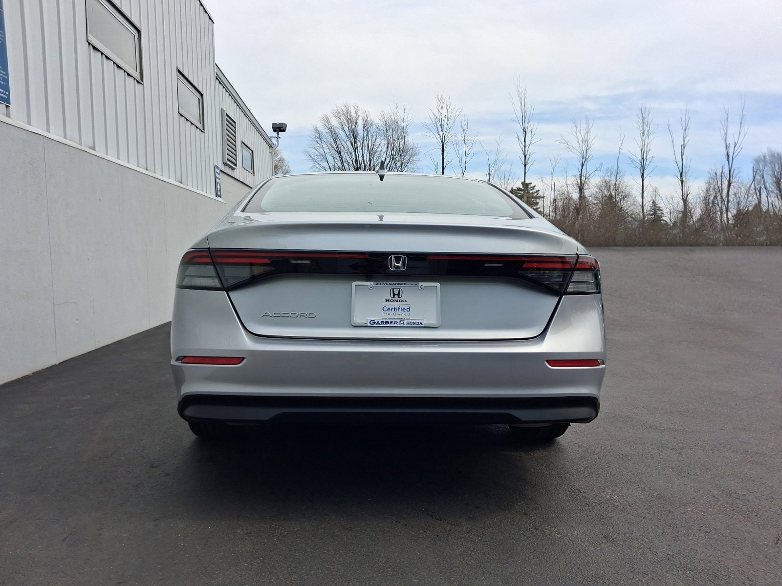 Used 2024 Honda Accord EX image 11