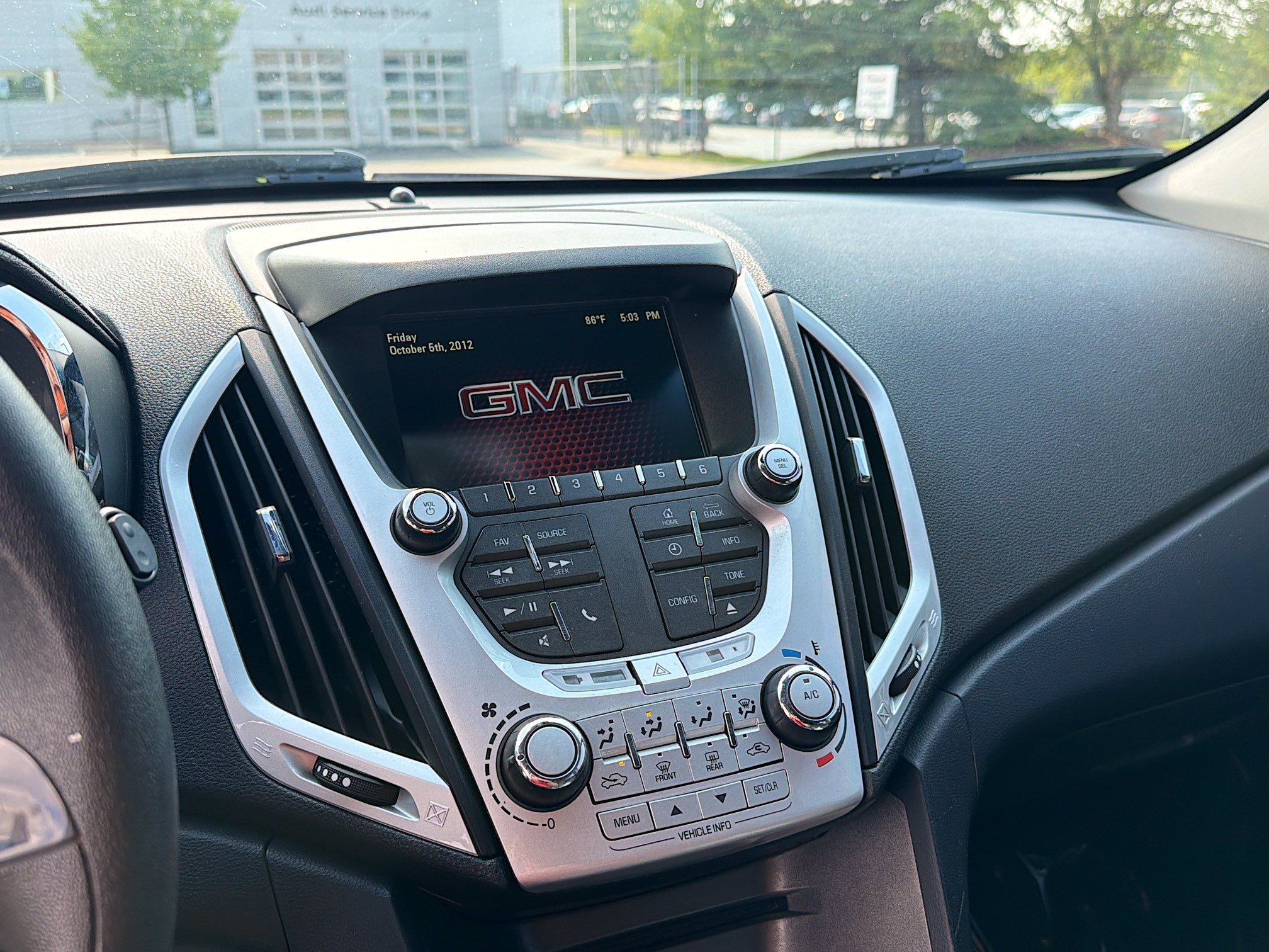 Used 2014 GMC Terrain SLE FWD image 8