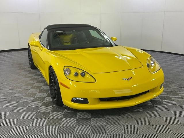 Used 2007 Chevrolet Corvette Convertible w/ Preferred Equipment Group RWD image 3
