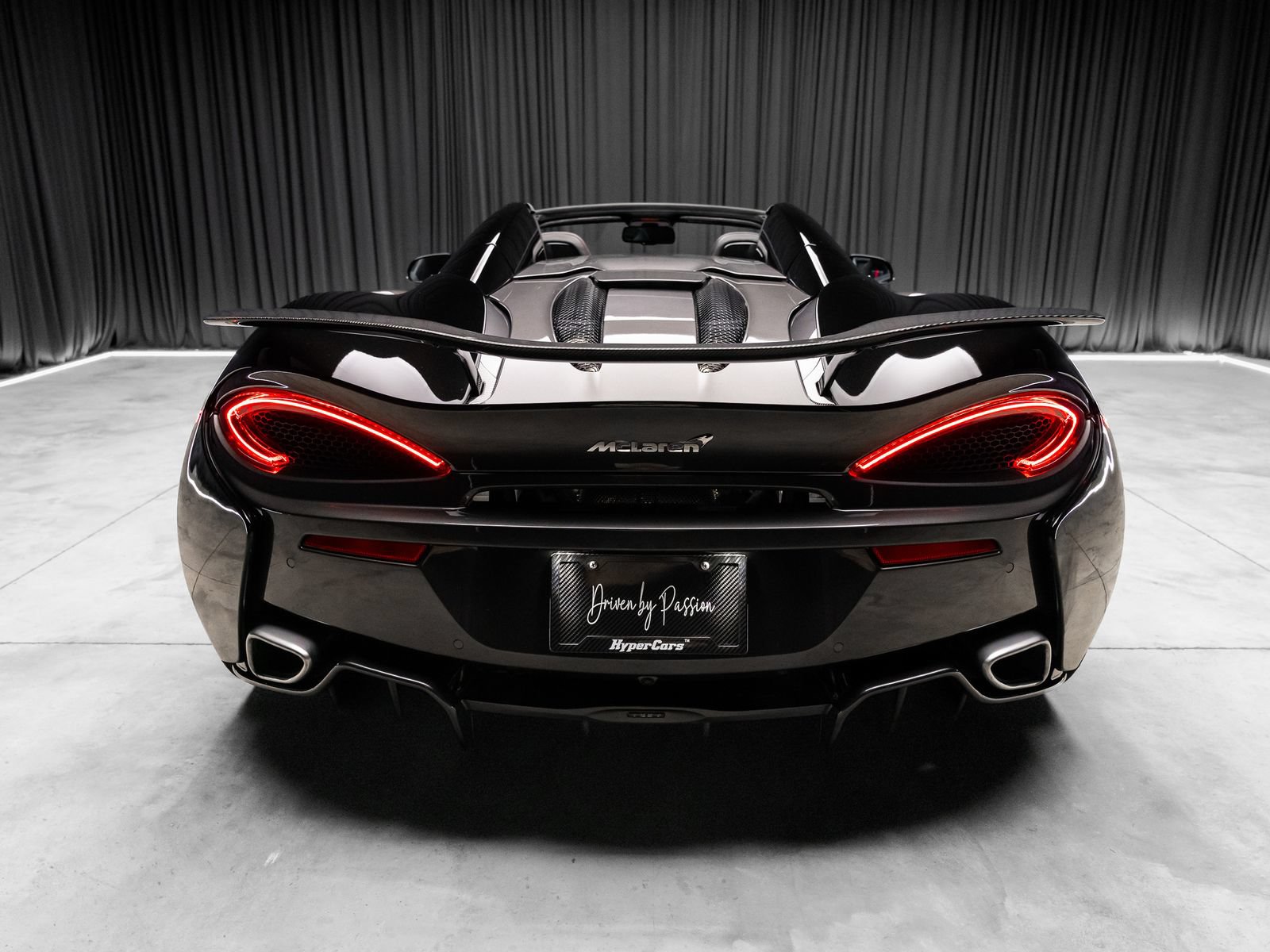 Used 2019 McLaren 570S Spider RWD image 12