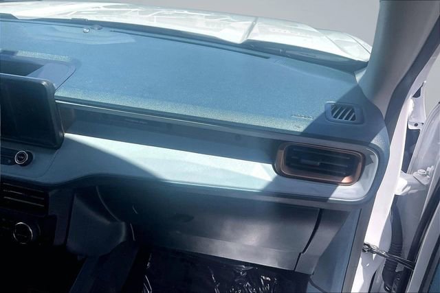 Used 2022 Ford Maverick Lariat w/ Lariat Luxury Package FWD image 17