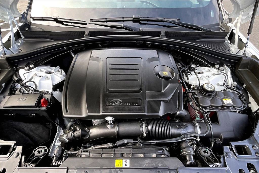 Certified 2026 Land Rover Range Rover Velar S image 30