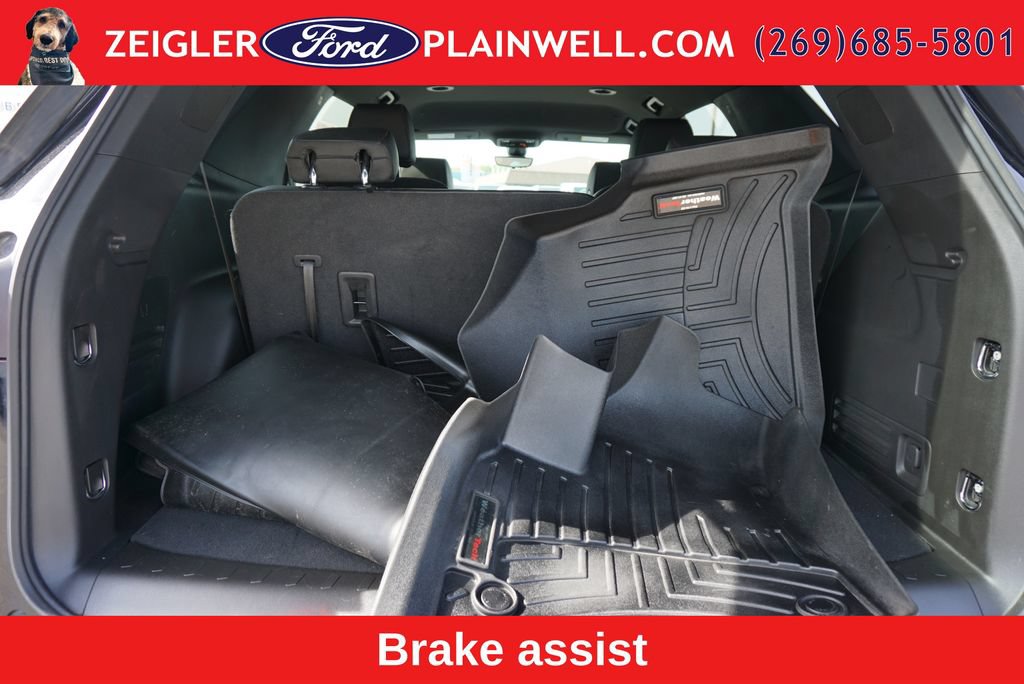Used 2023 Chevrolet Traverse RS AWD/4WD image 10