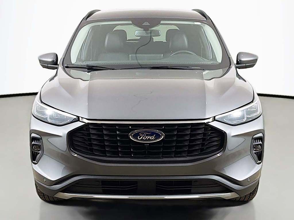 Used 2024 Ford Escape Platinum image 10