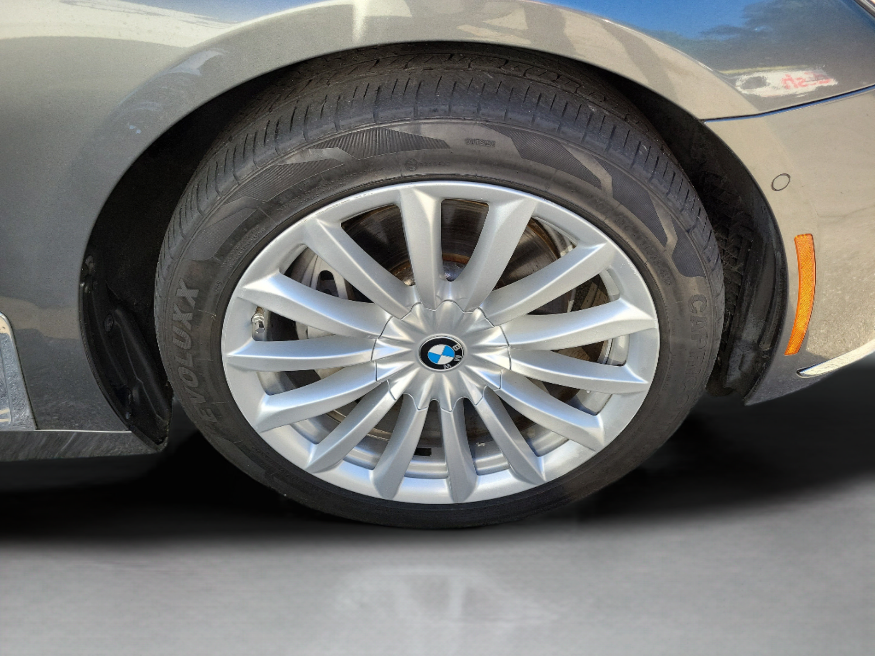Used 2016 BMW 740i RWD image 28