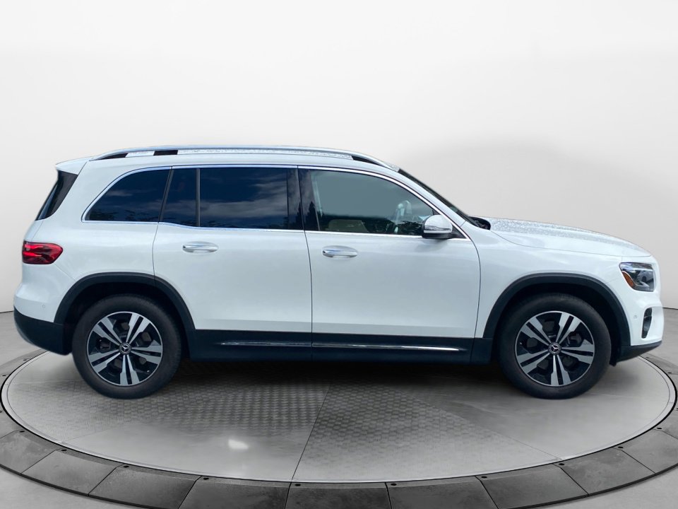 Certified 2025 Mercedes-Benz GLB 250 image 8