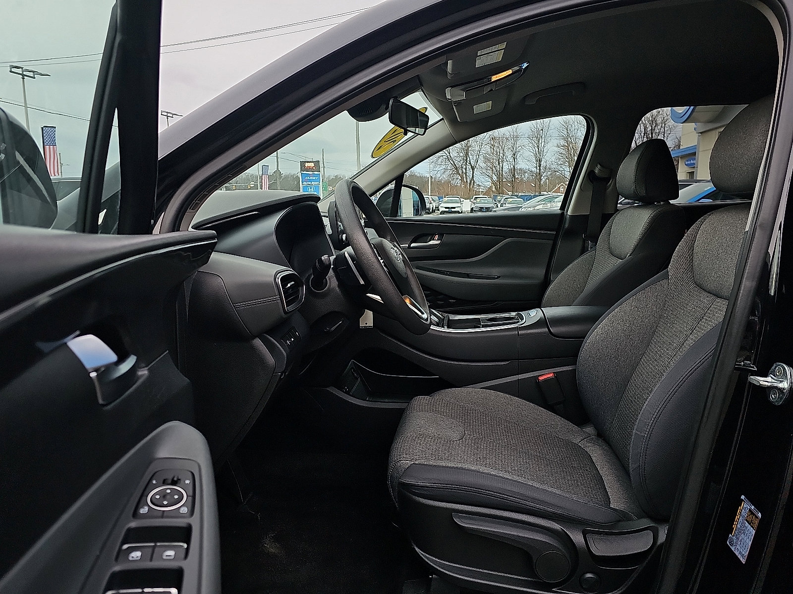 Used 2023 Hyundai Santa Fe SE w/ Cargo Package image 14