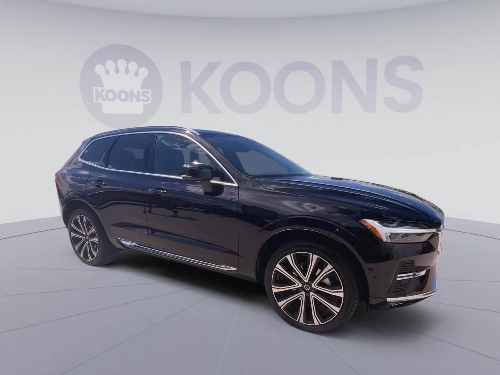 Certified 2023 Volvo XC60 B5 Ultimate w/ Climate Package AWD/4WD image 2