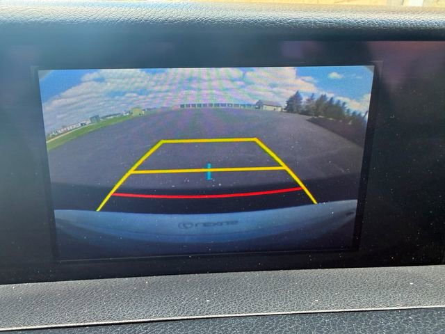 Used 2016 Lexus IS 200t RWD image 8