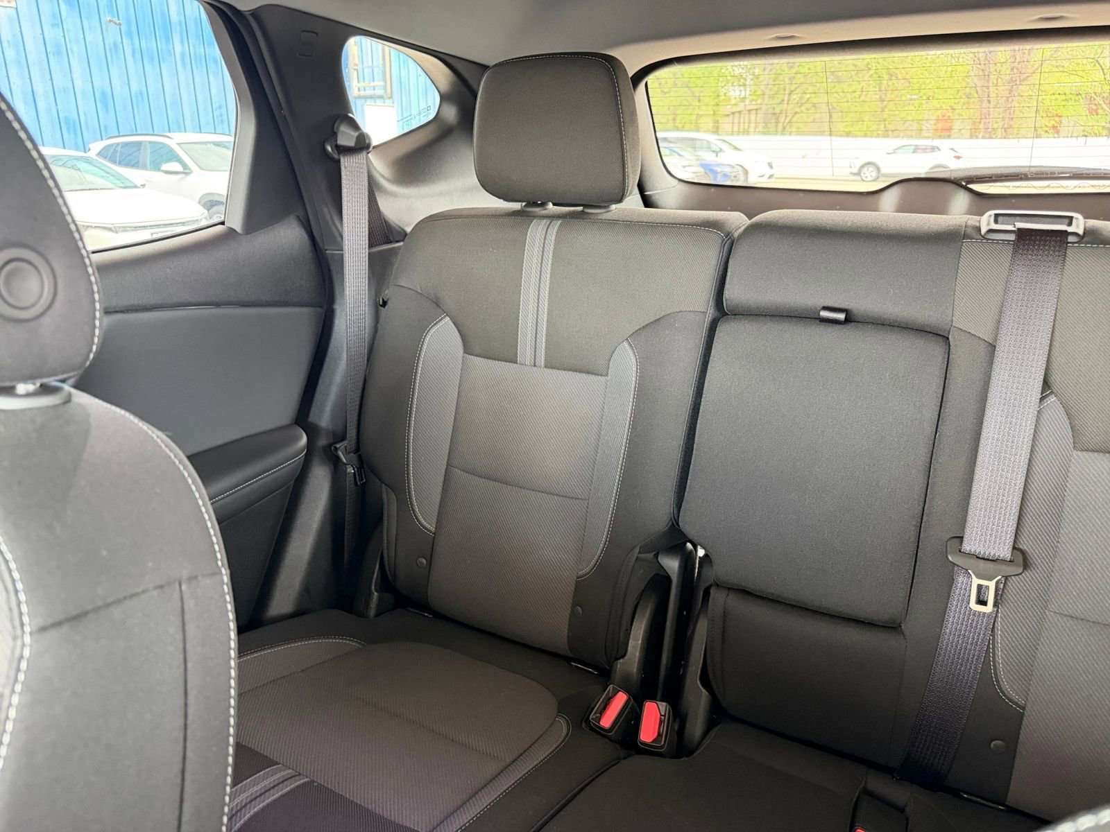 Used 2025 Chevrolet Blazer LT image 40